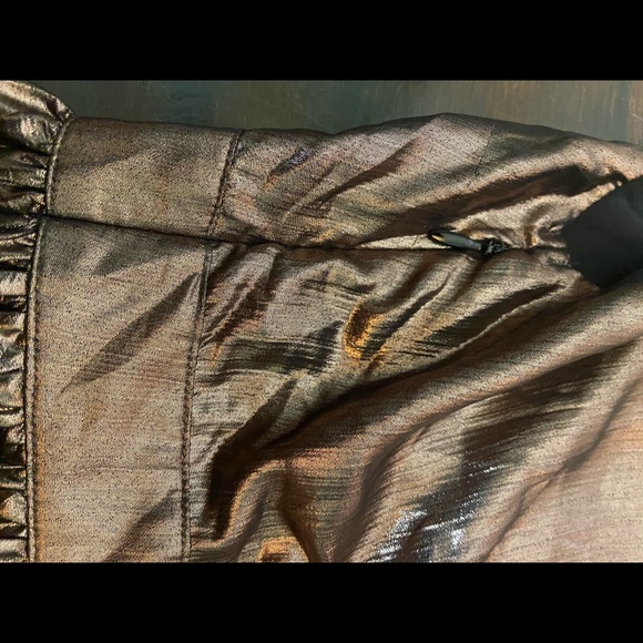 Guess bronze vneck sleeveless blouse top Venetia metallic medium top with peplum - Picture 6 of 9